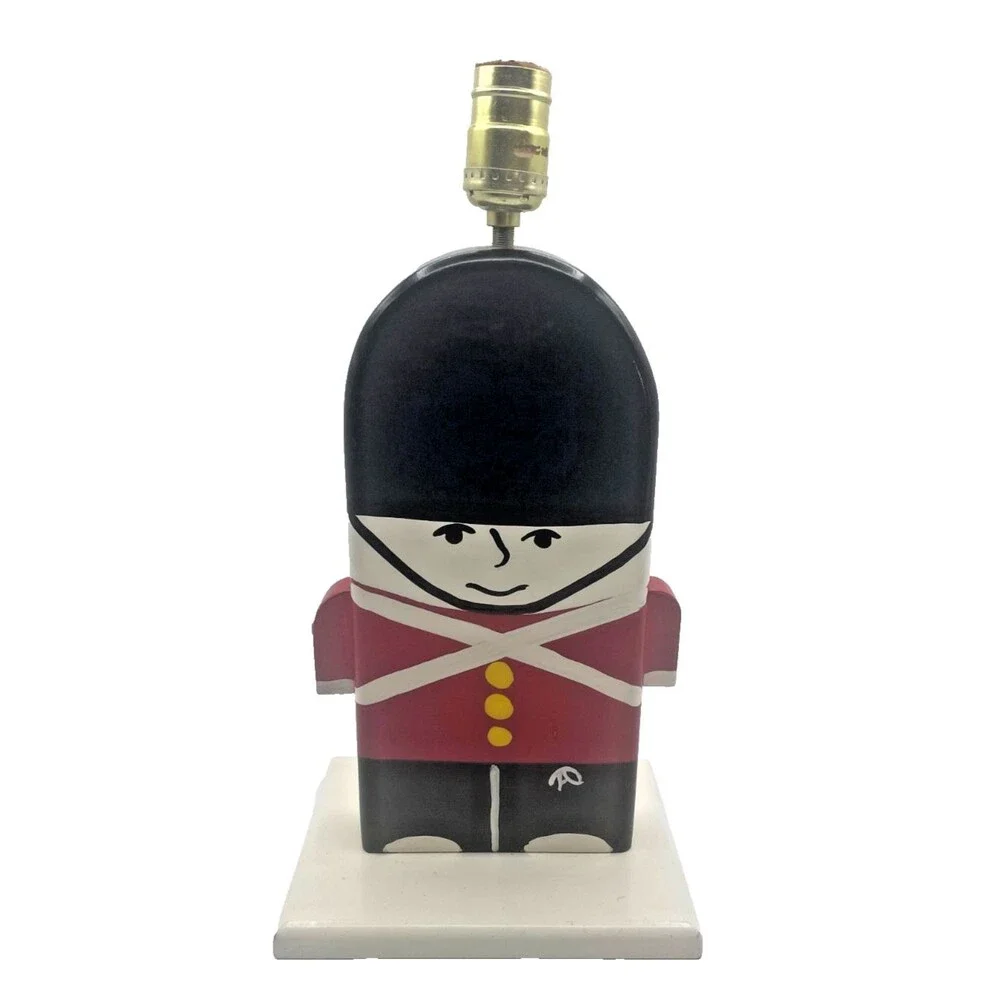 Handmade Vintage Buckingham Palace Royal Guard Table Lamp 15